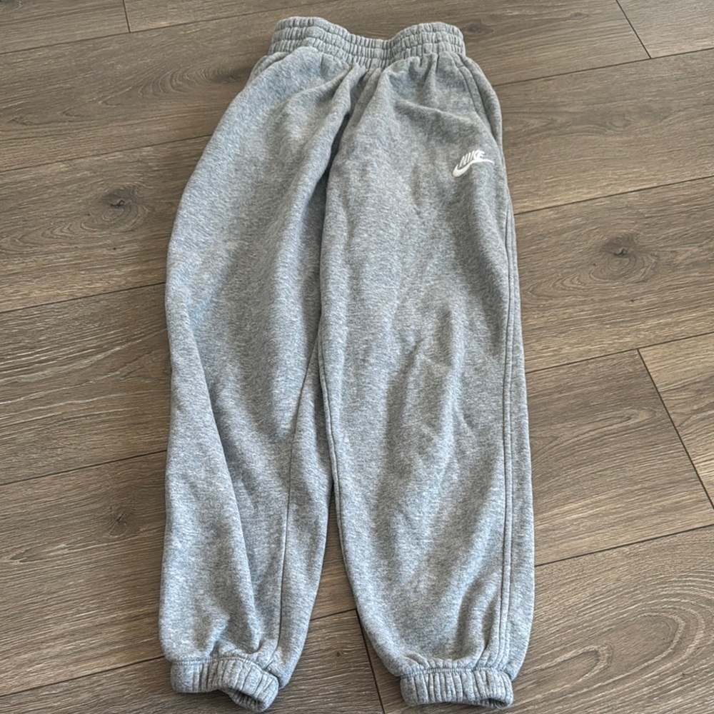 Nike Gray Jogger Sweatpants with Elastic Cuffs